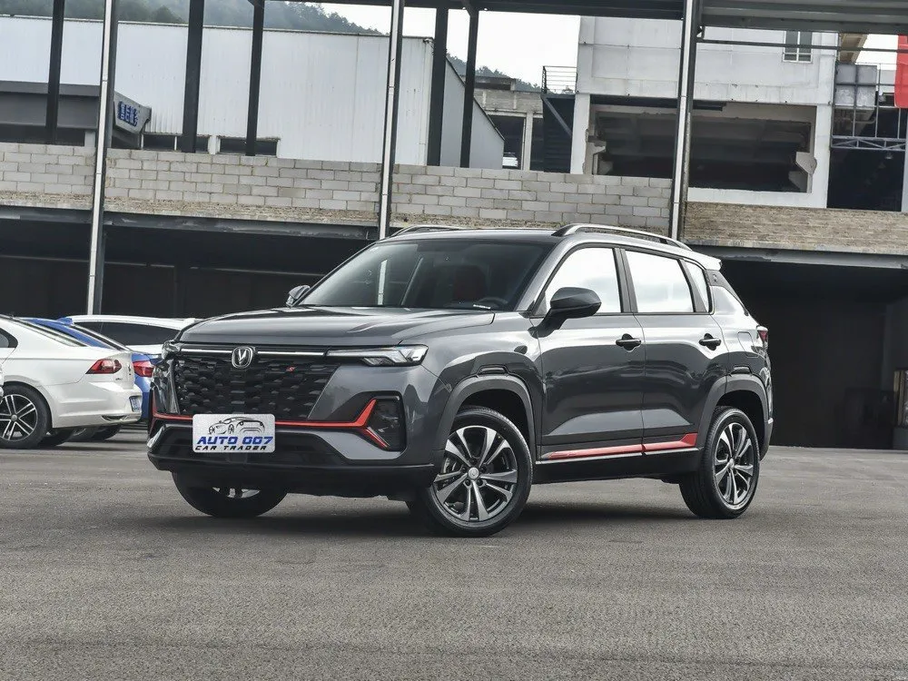 Цханган ЦС35 Плус бензински аутомобил